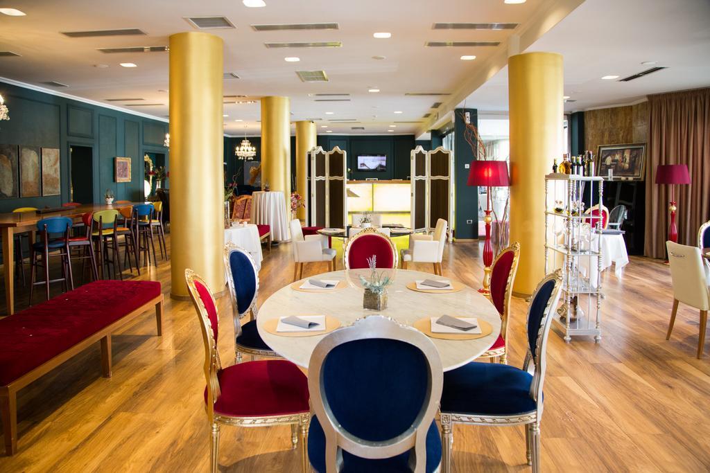 Diplomat Hotel & Spa Tirana Bagian luar foto