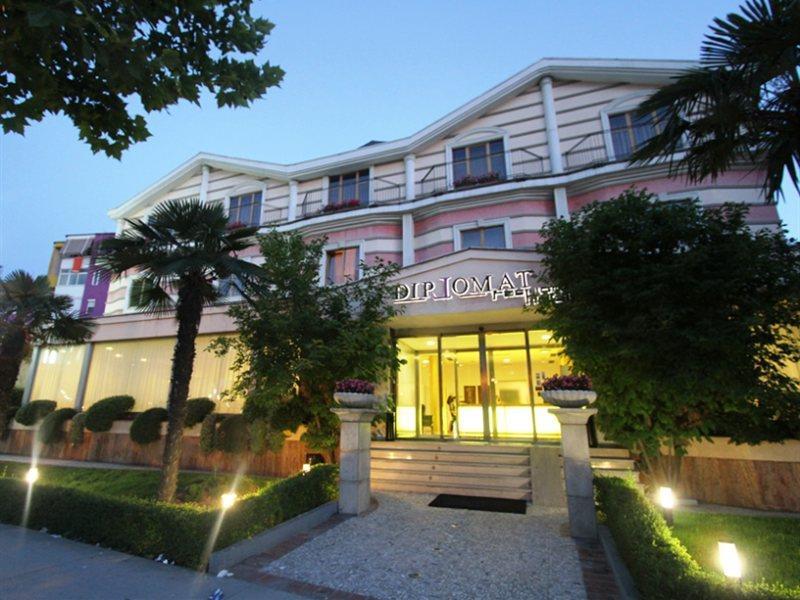 Diplomat Hotel & Spa Tirana Bagian luar foto