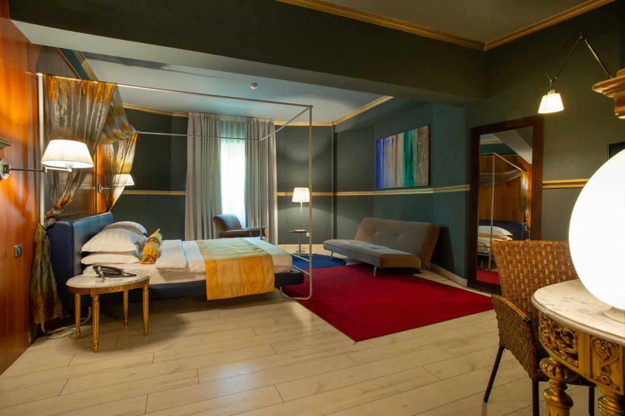 Diplomat Hotel & Spa Tirana Bagian luar foto