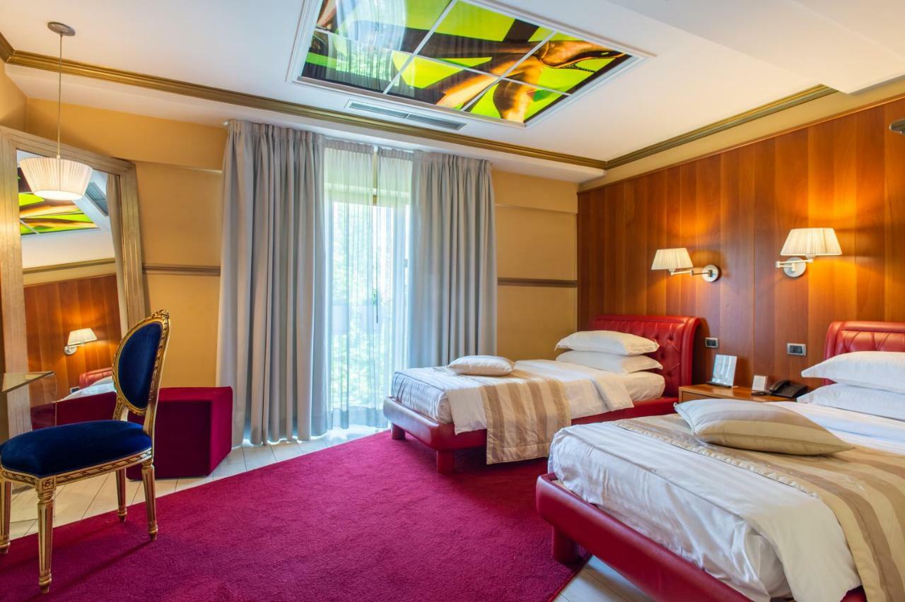 Diplomat Hotel & Spa Tirana Bagian luar foto