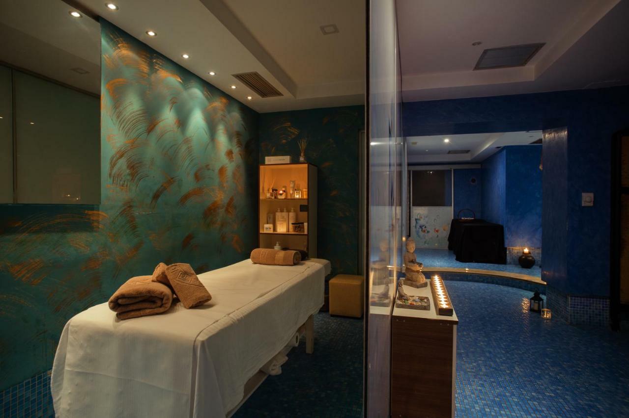 Diplomat Hotel & Spa Tirana Bagian luar foto
