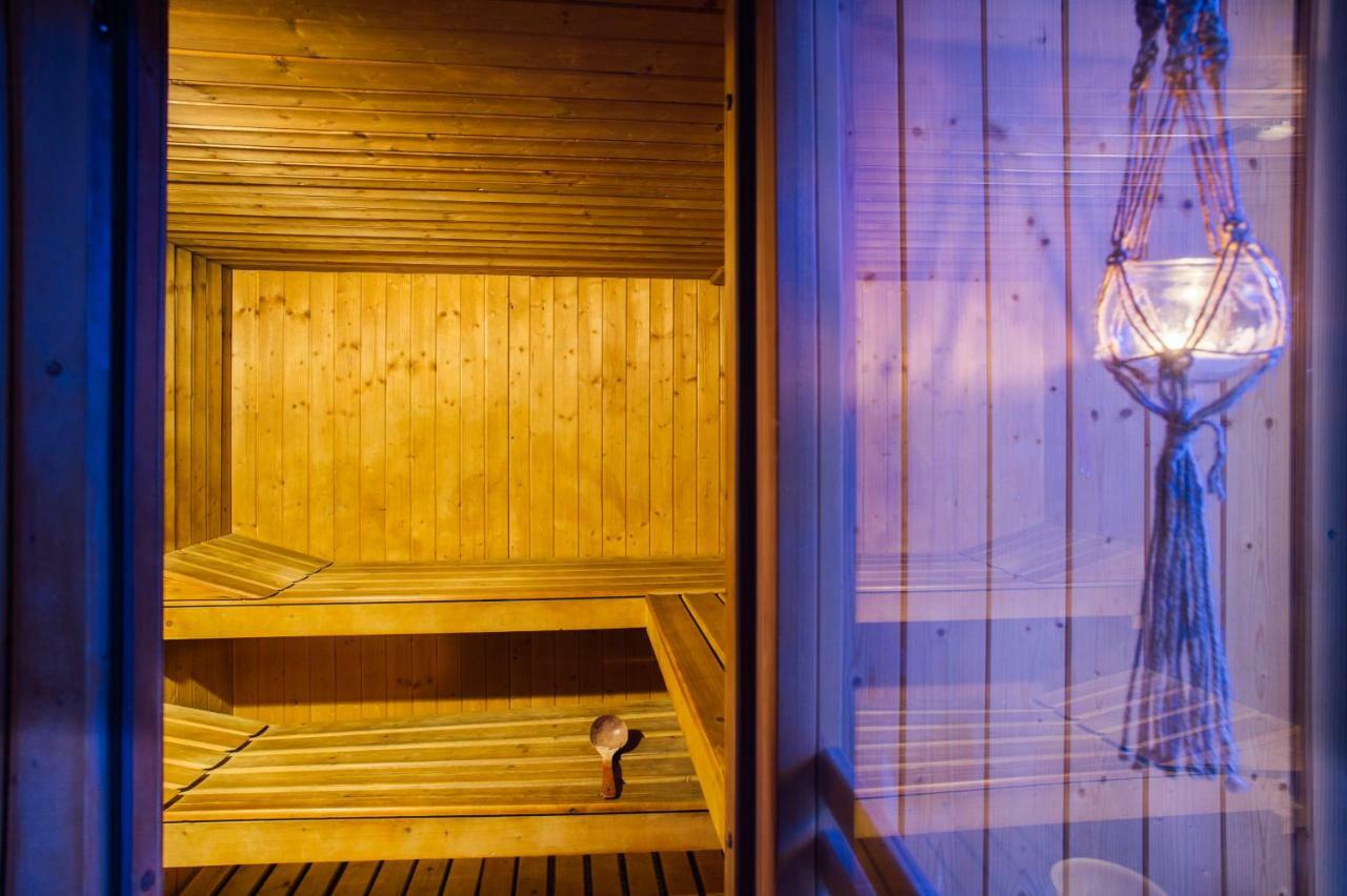 Diplomat Hotel & Spa Tirana Bagian luar foto